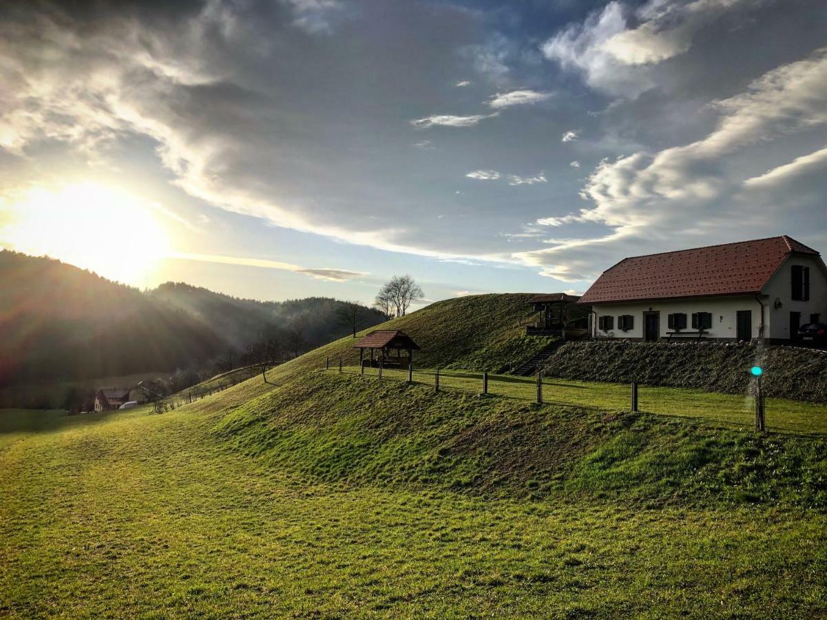 Tourist Farm Artisek Villa Store Buitenkant foto