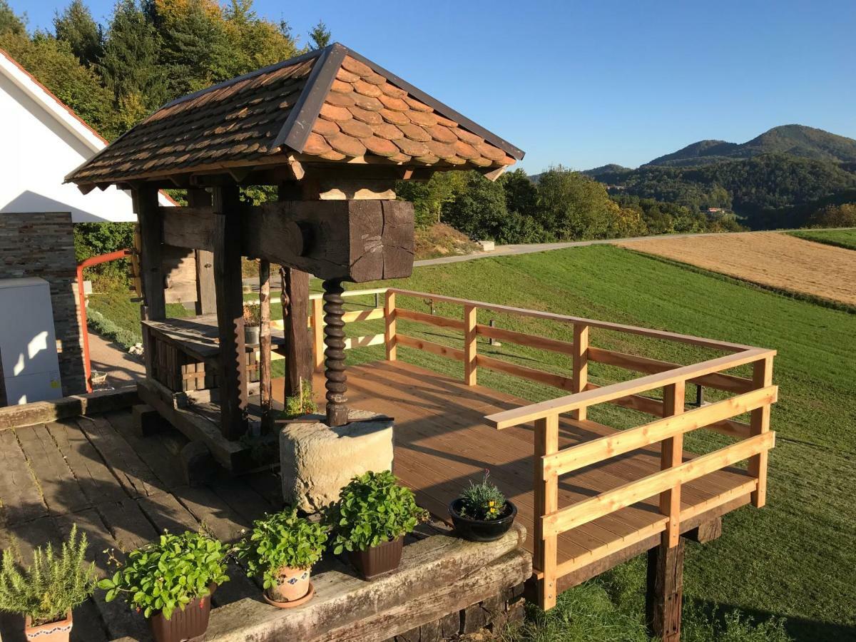 Tourist Farm Artisek Villa Store Buitenkant foto